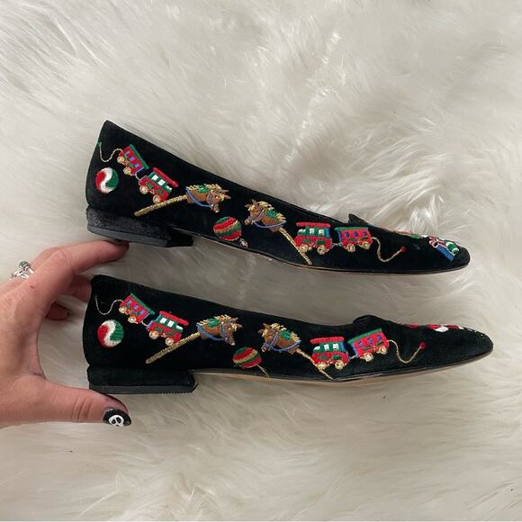 J.Renee Women’s Christmas Santa Reindeer Embroidered Black Flats Loafers Holiday - Picture 6 of 7